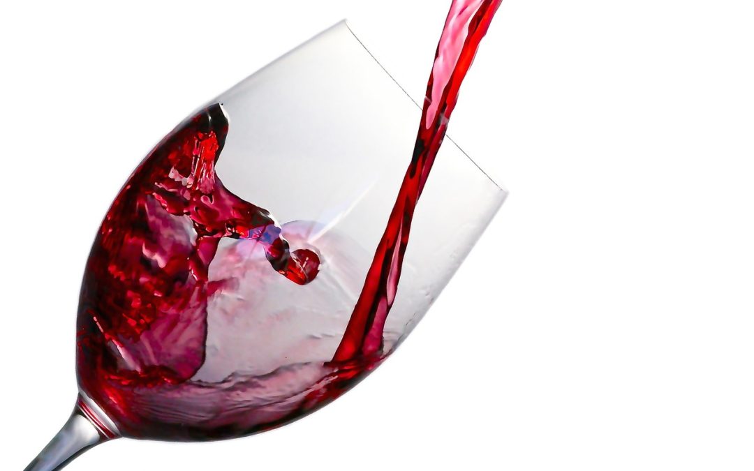 Learn How Red Wine Aids With Oral Health