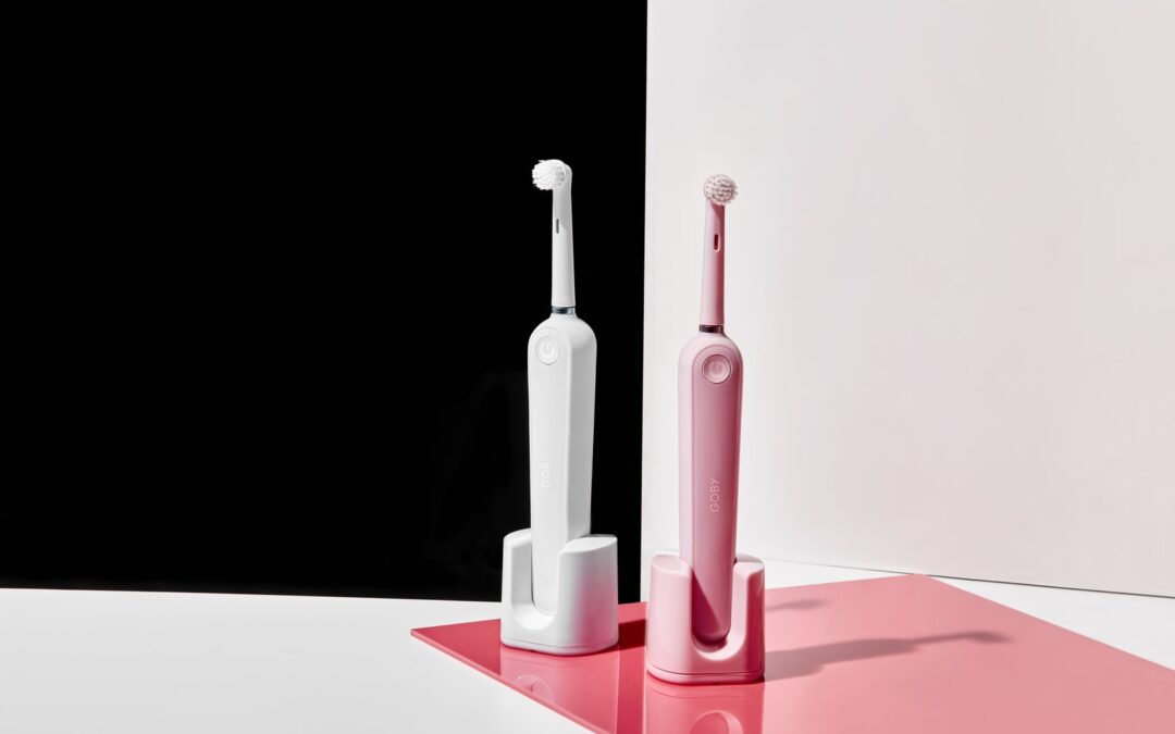 Do You Know If Flossing or Brushing Come First?