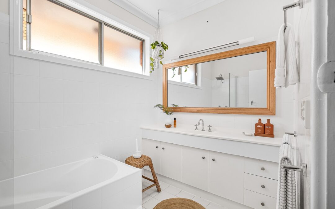 5 Great Ways to Save Water When Brushing Your Teeth
